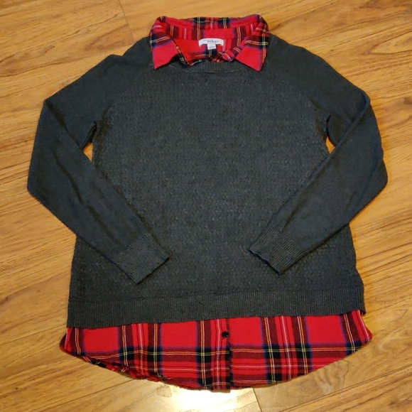 Indigo Tops - EUC plaid shirt and sweater combo